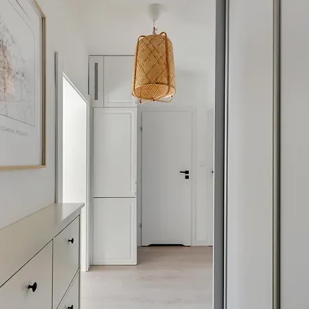 Comfort Dlugi Targ Apartamento *